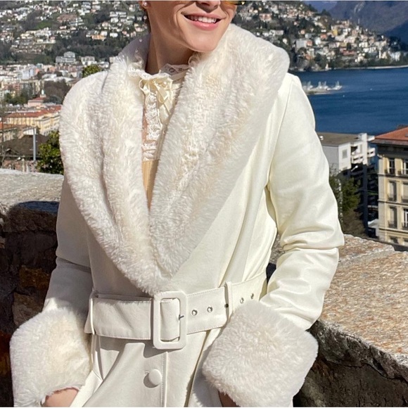 WHITE LEATHER AND FUR JACKET - Picture 3 of 4